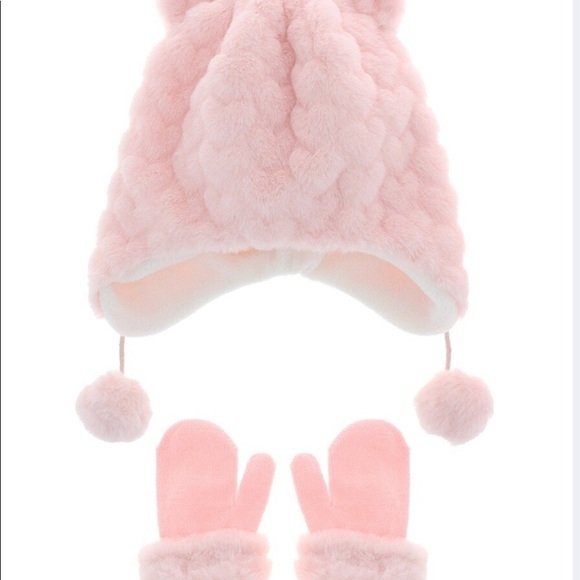▪️Pink Bear Fleece Beanie and Mittens - Picture 2 of 5